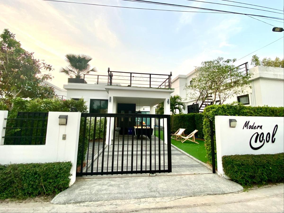 Villa Pool Modern Cool - Fill Feel *